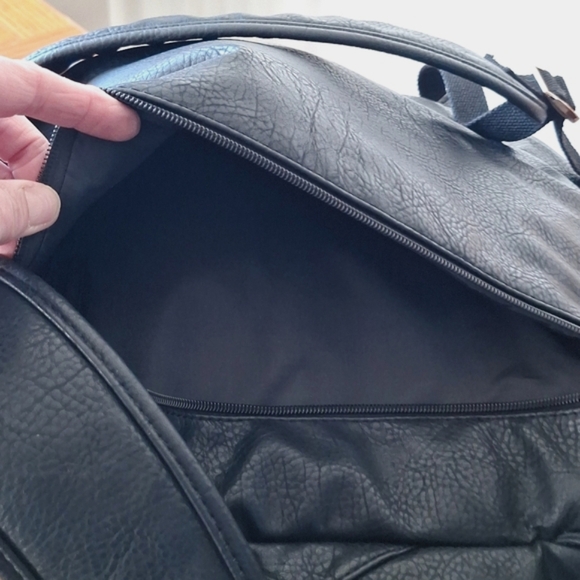 City Backpack - Picture 8 of 12